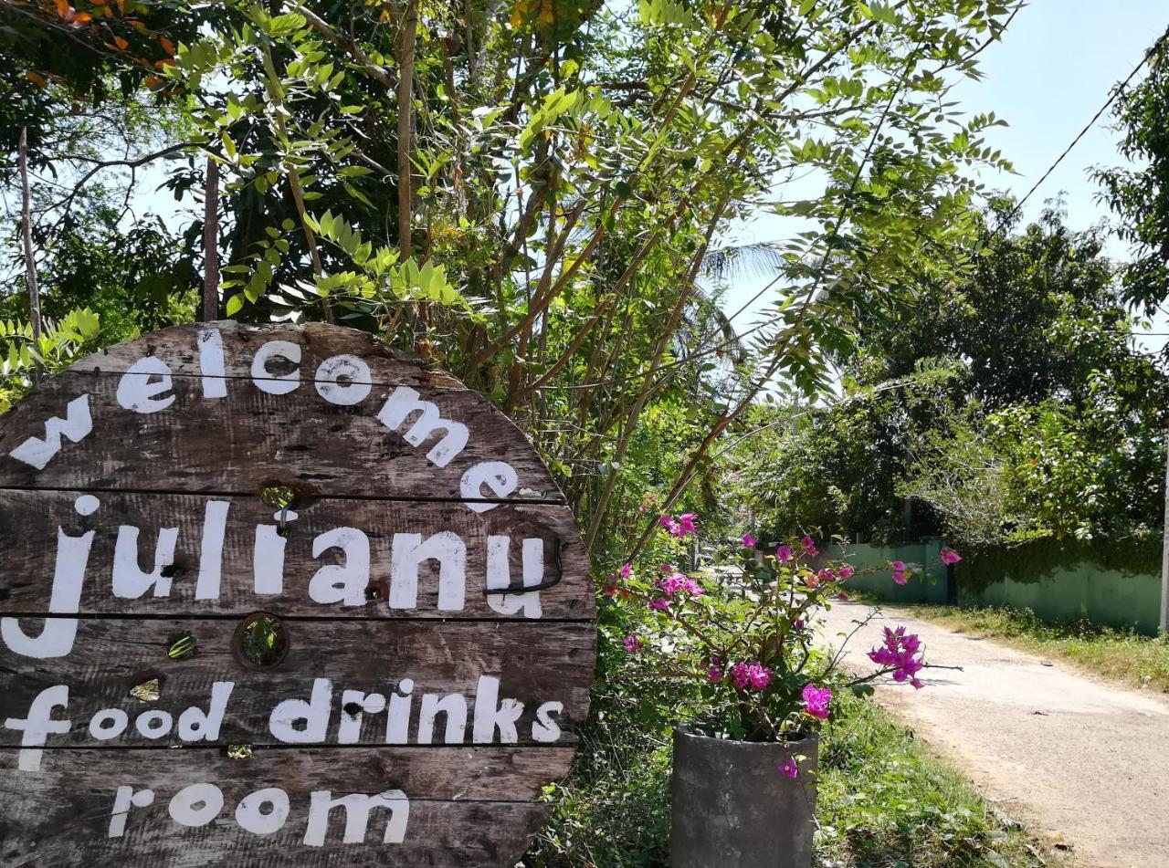 Julianu Hotel Tangalle Exterior photo